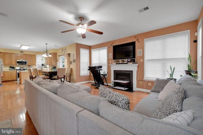 /international/us/2362-sequoia-grove-street-waldorf-md-110100072123/