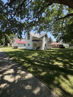 /international/us/302-s-2nd-street-albert-city-ia-110100924447/