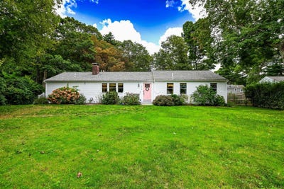 /international/us/376-nottingham-drive-centerville-ma-110120583252/
