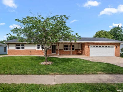 /international/us/41-guinevere-drive-rochester-il-110108339741/