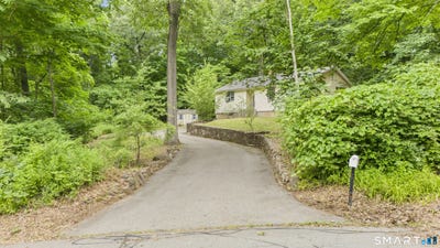 /international/us/1218-woodruff-street-southington-ct-110108871969/