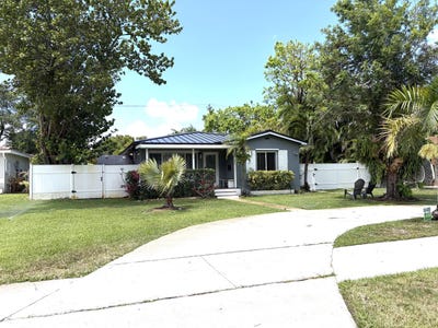 /international/us/2615-roosevelt-street-hollywood-fl-110108297996/