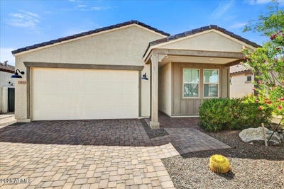 /international/us/15820-s-177th-drive-goodyear-az-110107721998/