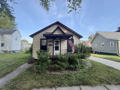 /international/us/234-n-elizabeth-street-marine-mi-110101039590/