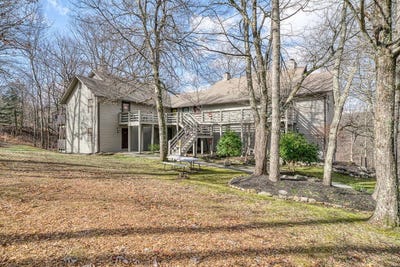 /international/us/281-moytoy-rd-u-101-crab-orchard-tn-110119549468/