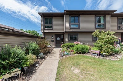 /international/us/1135-canyon-view-road-northfield-oh-110109030632/