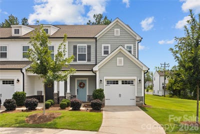 /international/us/13141-suncreek-terrace-charlotte-nc-110119642690/