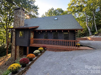 /international/us/89-woodcliff-loop-newland-nc-110108739867/