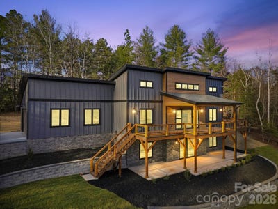 /international/us/1597-compass-court-granite-falls-nc-110104452535/