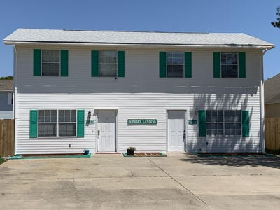 /international/us/103-downing-street-panama-city-beach-fl-110106621563/