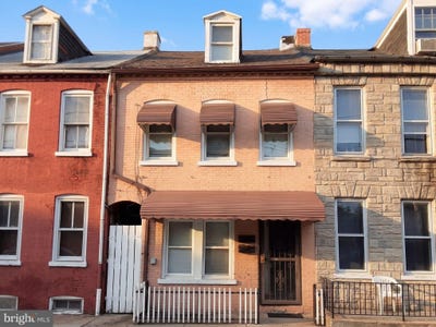 /international/us/459-pershing-avenue-lancaster-pa-110119907357/