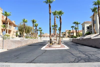 /international/us/1940-las-palmas-lane-laughlin-nv-110108445101/
