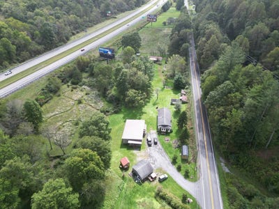 /international/us/400-glen-oaks-road-summersville-wv-110120064773/