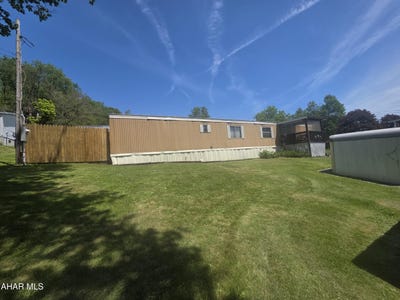 /international/us/218-princess-street-houtzdale-pa-110108737600/