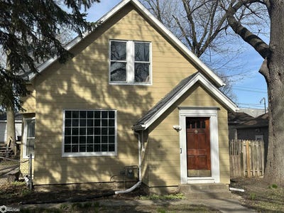 /international/us/515-s-starr-avenue-burlington-ia-110103658742/