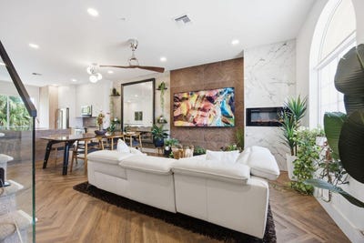 /international/us/2465-ne-14th-st-causeway-pompano-beach-fl-110119411921/