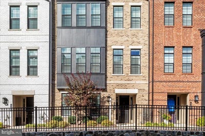 /international/us/43929-norman-news-terrace-ashburn-va-110110337205/