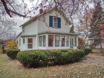 /international/us/4002-main-street-perry-oh-110106271894/