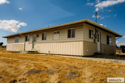 /international/us/576-w-hwy-39-blackfoot-id-110119964664/