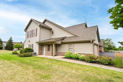 /international/us/w170n5530-ridgewood-dr-menomonee-falls-wi-110101219280/