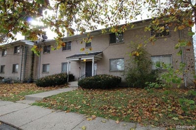 /international/us/22140-dante-street-oak-park-mi-110107605553/