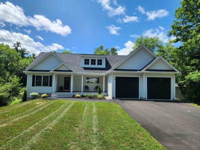 /international/us/116-old-walpole-road-keene-nh-110097985437/