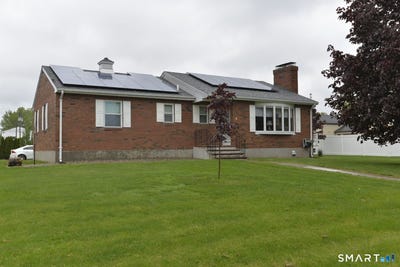 /international/us/8-dean-drive-newington-ct-110108077106/
