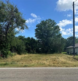 /international/us/609-west-main-street-wolfe-city-tx-110099861393/?lang=en