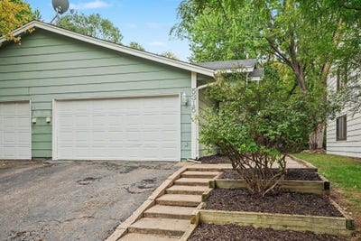 /international/us/5315-angeline-avenue-n-crystal-mn-110120412988/