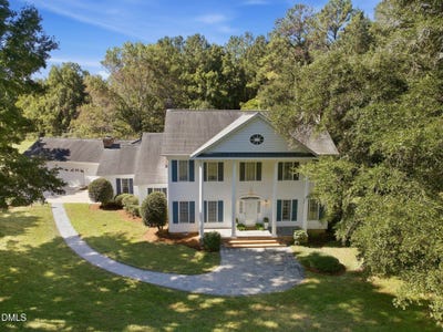 /international/us/704-bowden-road-chapel-hill-nc-110120090360/