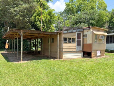 /international/us/14-lakeview-drive-fort-gaines-ga-110108578788/