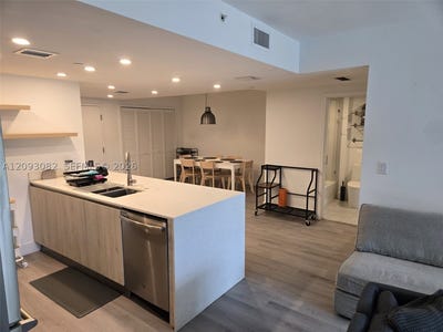 /international/us/13800-highland-dr-north-miami-beach-fl-110110322151/