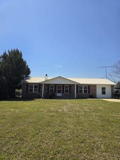 /international/us/17387-head-farm-rd-andalusia-al-110106674144/