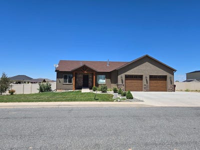 /international/us/2338-w-4875-n-cedar-city-ut-110100531519/