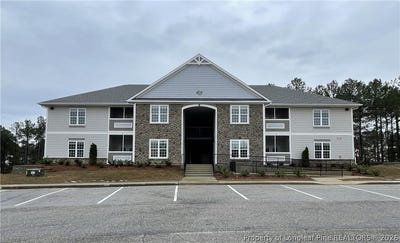 /international/us/220-gallery-drive-spring-lake-nc-110107795785/