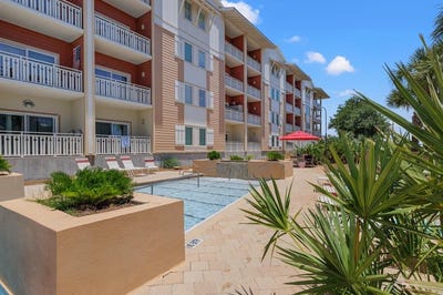 /international/us/3300-highway-98-mexico-beach-fl-110100751323/