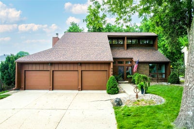 /international/us/904-50th-street-west-des-moines-ia-110101319860/?lang=en
