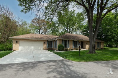 /international/us/2-dogwood-road-rolling-meadows-il-110107991510/