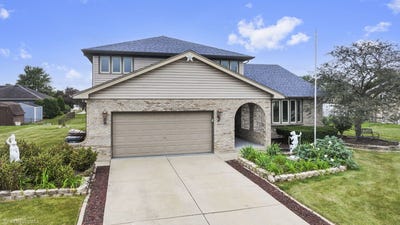 /international/us/18800-dickens-drive-mokena-il-110110318822/