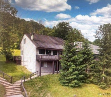 /international/us/22-valley-village-road-ellicottville-ny-110100304075/