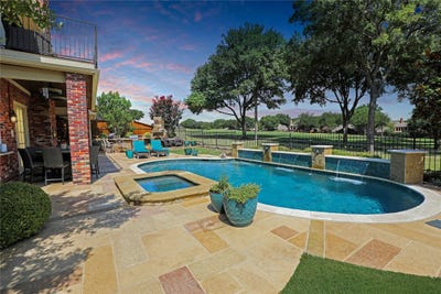 /international/us/1204-hills-creek-drive-mckinney-tx-110120094697/