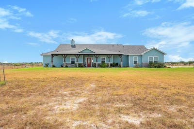 /international/us/210-duckhaven-rockport-tx-110101661619/