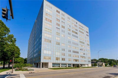 /international/us/333-west-meyer-boulevard-kansas-city-mo-110108254203/