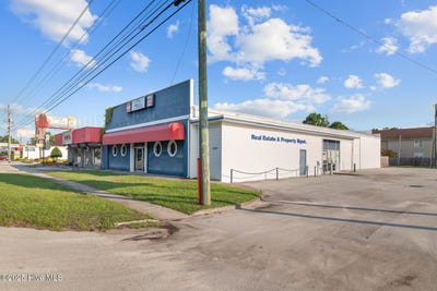/international/us/1923-lejeune-boulevard-jacksonville-nc-110103762463/