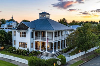 /international/us/23-waters-view-drive-pike-road-al-110099818748/