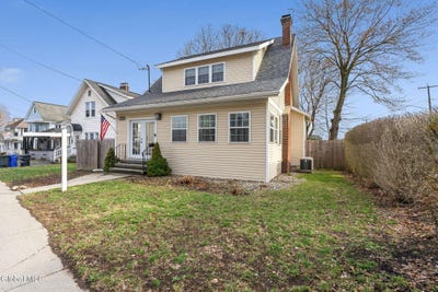 /international/us/1216-19th-street-watervliet-ny-110106928418/