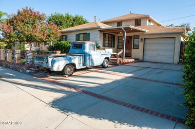 /international/us/17912-tiara-street-encino-ca-110110254517/