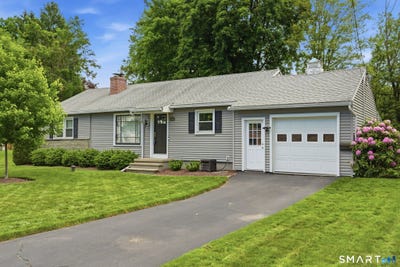 /international/us/109-northside-drive-torrington-ct-110108499142/