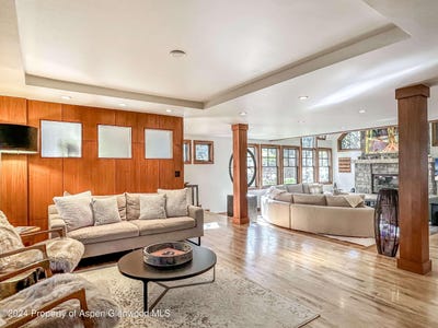 /international/us/602-w-hallam-street-aspen-co-110108638061/