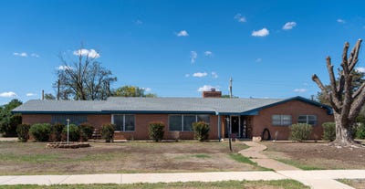 /international/us/820-w-missouri-street-floydada-tx-110108347509/